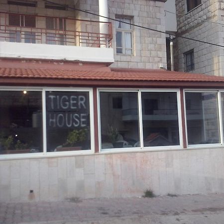 Tiger House Guest House Bcharré エクステリア 写真